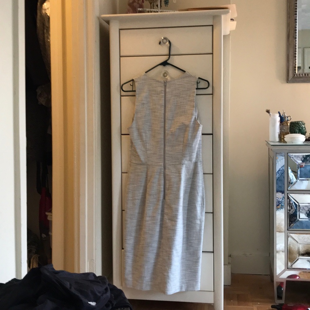 Banana republic gray and white work dress. - Picture 3 of 3